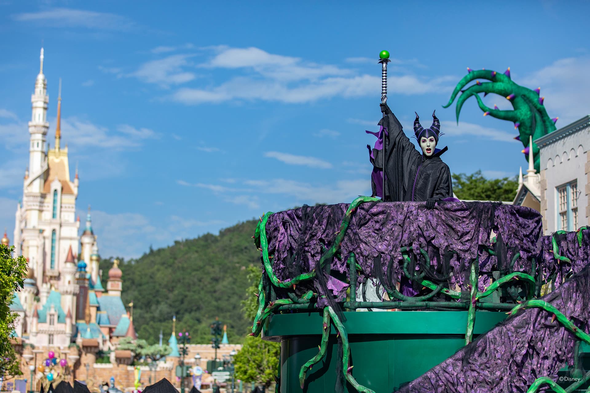Hong Kong Disneyland Disney Premier Access Ticket - image 58
